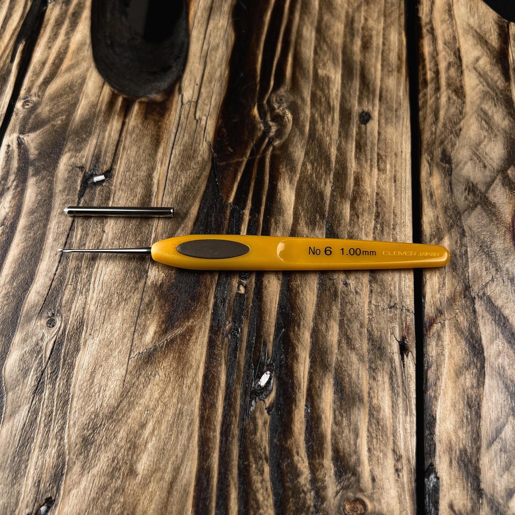 Clover Micro Crochet Hook No. 6 (1.00 mm) for creating, maintaining and repairing Locs and Dreadlocks.
