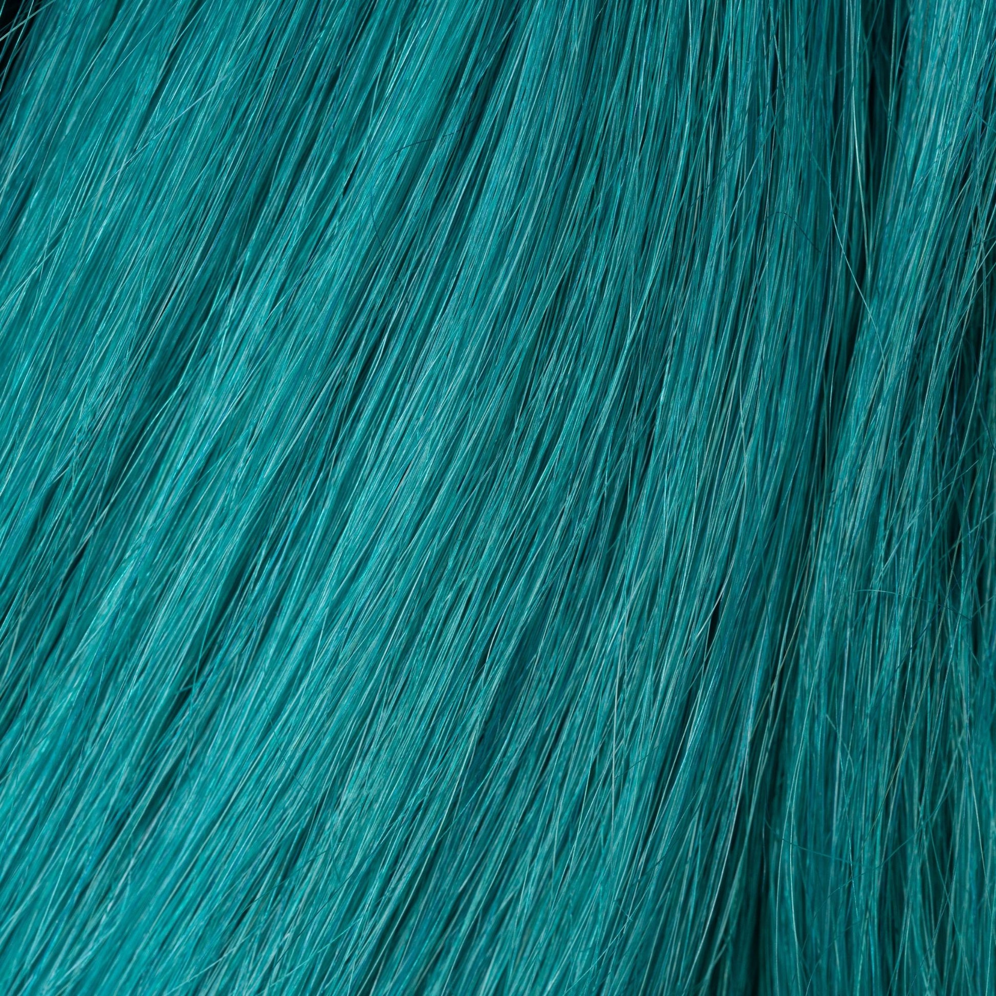 Close-up of Peppermint Frost loose human hair texture for Straight Loc Extensions