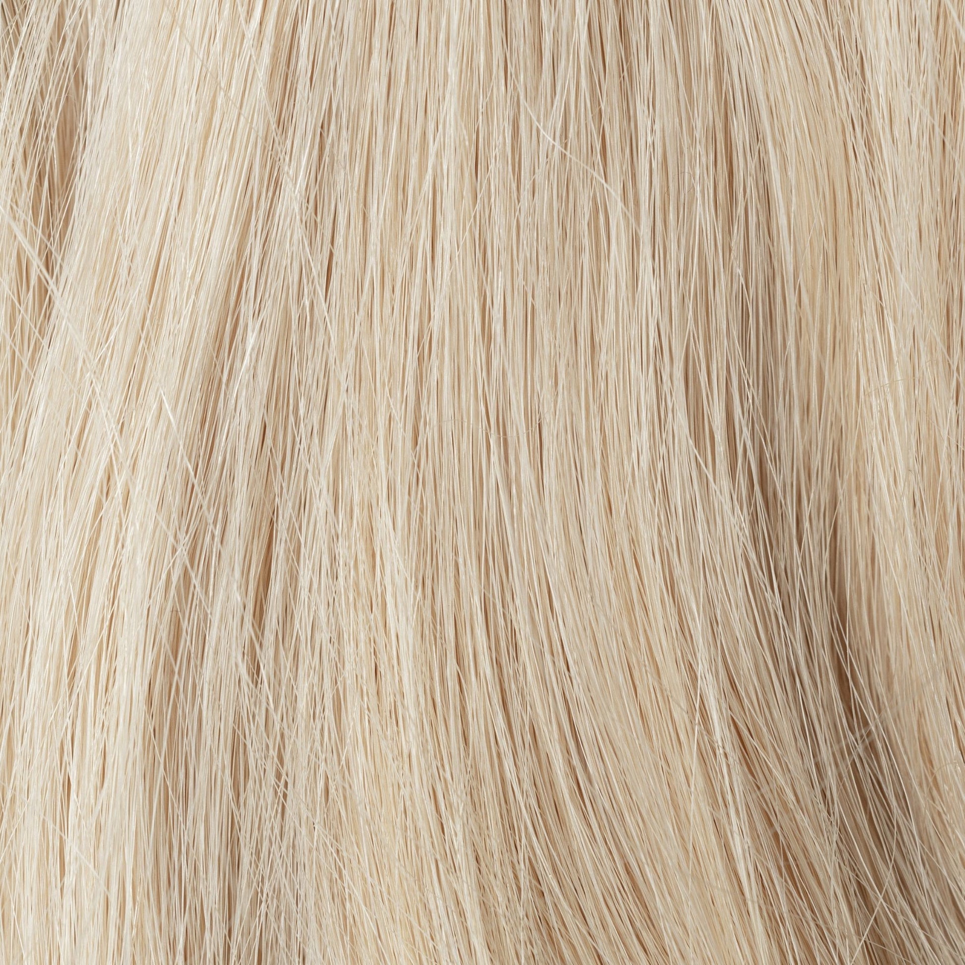 Close-up of Wheat Colored loose human hair texture for Straight Loc Extensions