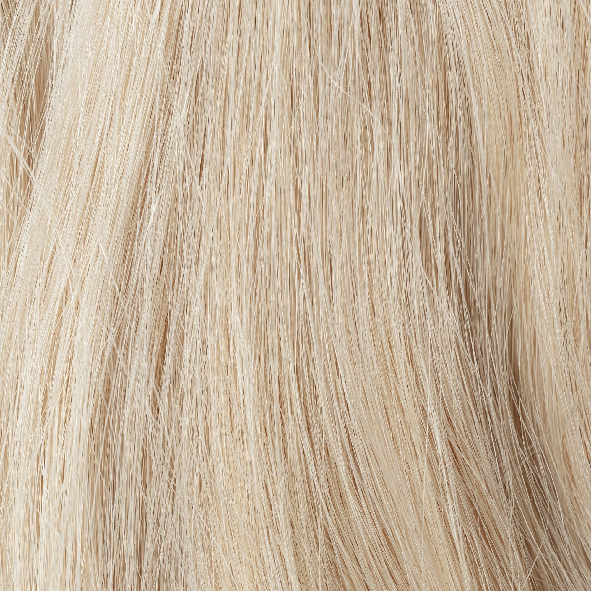 Close-up of Wheat Colored loose human hair texture for Straight Loc Extensions
