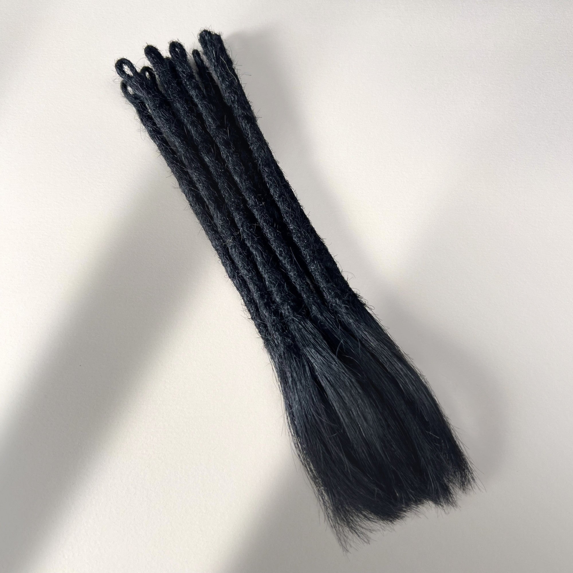 straight-locs_ravens-wing_open-ends_temporary-se_full-view